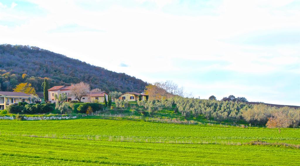 Agriturismo Terre Di Musignano Канино Экстерьер фото