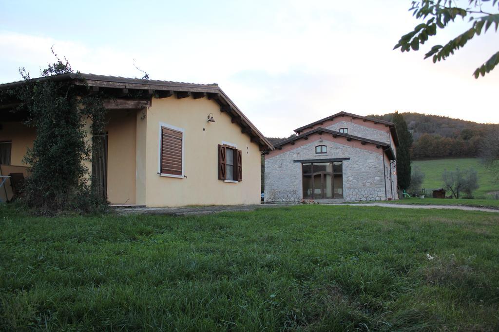 Agriturismo Terre Di Musignano Канино Экстерьер фото