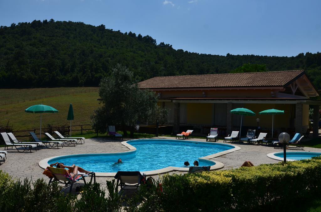 Agriturismo Terre Di Musignano Канино Экстерьер фото
