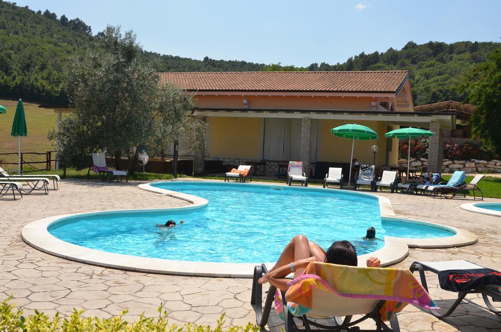 Agriturismo Terre Di Musignano Канино Экстерьер фото