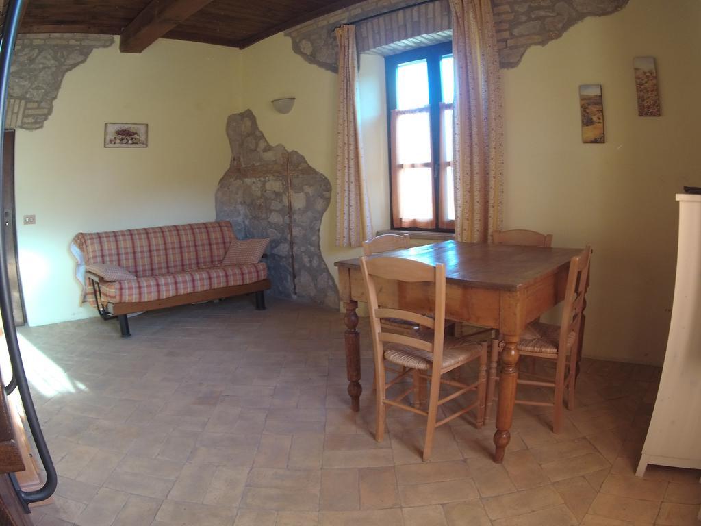 Agriturismo Terre Di Musignano Канино Экстерьер фото